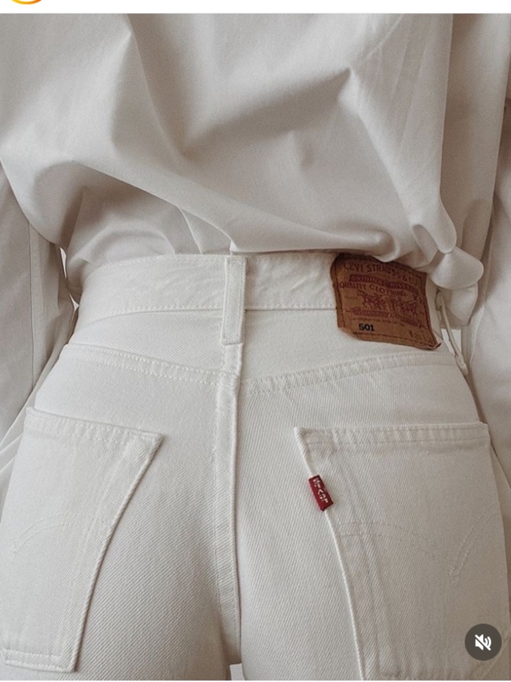 Levi's Wedgie Cream Women's Jeans - NWT, size 29